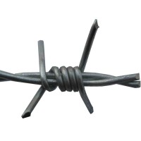 2018 hot sale Barbed wire length per roll /barbed wire fence/barbed wire price